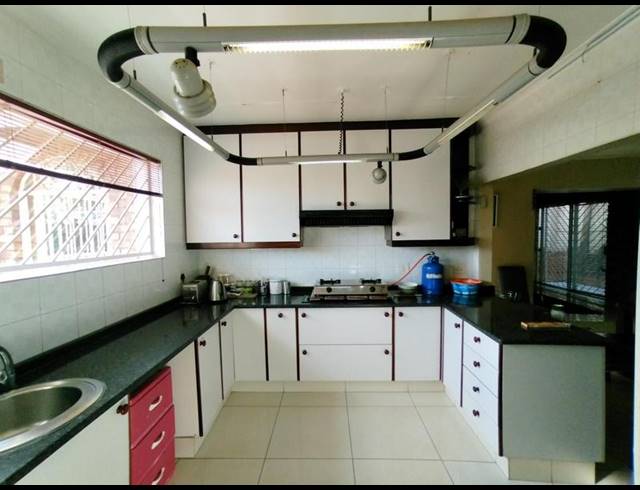 3 BEDROOM HOUSE FOR SALE IN LAUDIUM